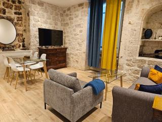 Le Beffroi - Tournon-dʼAgenais - 1