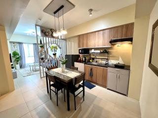 Lovely 1-bedroom at IT Park + fast internet - Cebu - 0