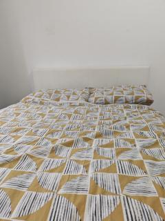 Spacious flat with free parking in Croydon - Croydon - 0