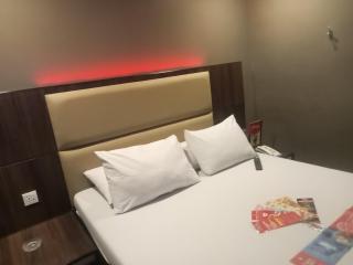 Hotel Sogo Pasay Wood Street - Manila - 0