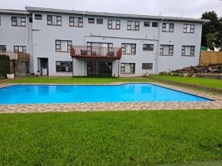 HAGAR LODGE - Mid Illovo - 0