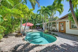 Anna Maria Island Edgewater Bungalow - 9