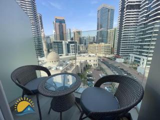 Dubai Marina Walk Gem Modern Apartments with Pool & Gym access, Steps to Beach & Metro Managed by SunnyHomes - 6