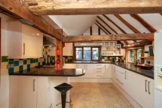 DADIO's Barn - Indoor Swimming Pool 400 Years Old & Hot tub - Kent - 7