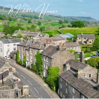Middle House - Askrigg - 0