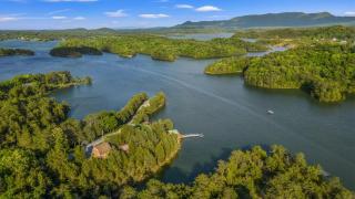 Lakefront Retreat With Mountain Views, Private Boat Launch And Dock - 3