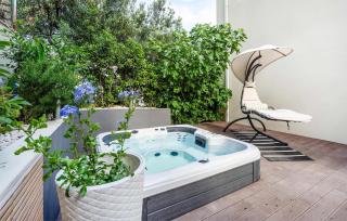 Lovely Apartment In Podstrana - Podstrana - 0
