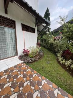 Villa Bougenville 2, Jalan Raya Kota Bunga - Puncak - 8