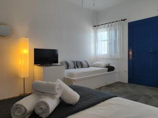 Liotrivi Blue 1 - Kithnos - 6