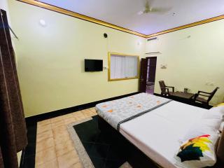 Tridev inn - Benares - 5