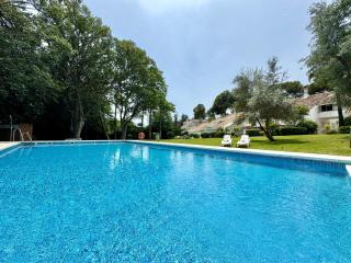 Stunning 3BD, 2BH Marbella with Pool, BBQ Terrace - Marbella - 8