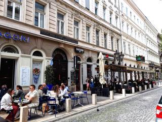 Downtown studio next to the Basilica - Budapest - 2