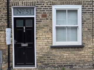 Free Parking, Outdoor Decking - Flanders Cottage - 4