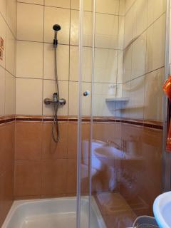 Pokoje i Apartamenty Regionalny Styl ul Króle 1a Zakopane - Zakopane - 3