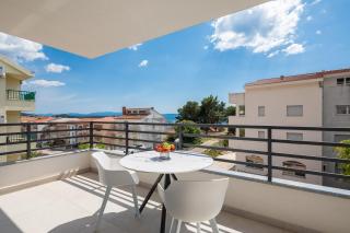 Luxury apartment Edvina with private parking - 9