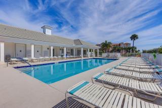 Luxe Fort Pierce Beach Condo with Golf Views! - 8