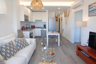 Isla de Benalmádena 2, 80m from the sea, Amazing View,AC, BBQ,Private Parking - Benalmádena - 3