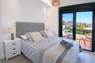 2 Bedroom Apartment with Pool, Walk to Beach & Puerto Marina - 6