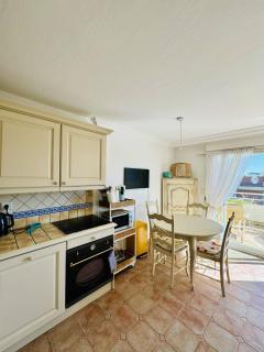 14447 Trois pièces avec piscine dans une résidence de standing - 2