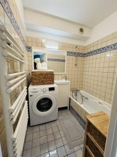 14447 Trois pièces avec piscine dans une résidence de standing - 1