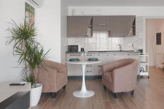 Jr Suite Premium - Terrace - Wi-Fi - Public Parking - Triëst - 3