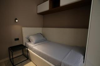 Luxury Duplex with Beach View - Golem - 8