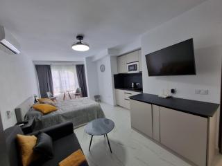 Seascape - Tranquil Studio Apartment - Torrevieja - 0
