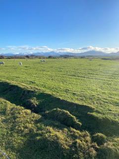 Pen llyn holiday cottages and caravan - Newborough - 2