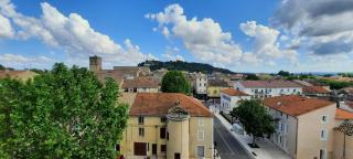 KYRIAD ORANGE Centre Ville - HOTEL & RESTAURANT - La Galerie d'Art des Princes - Provence Alpes Côte d'Azur - France - Proche A7-A9 - exit21- Châteauneuf-du-Pape Avignon Bollene Nimes - Orange - 4