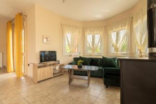 Estia home art - Larisa - 9
