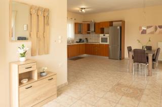 Estia home art - Larisa - 1