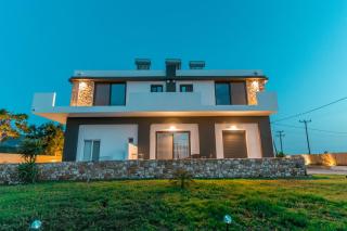 Aurora Apartment, Room 2 - Cozy, close to the beach - Marmari - 0