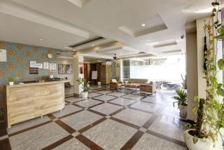 NIKETAN 2 BEDROOM ROOM WITH KITCHEN & BALCONY - Near Medanta Hospital - Gurgaon - 9
