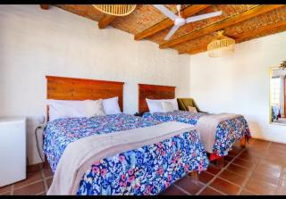 Villa Isabela 10 Sleeps - Pool - Huge garden - 6