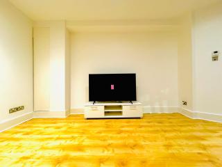 London Luxxe Apartments, Kensington & Chelsea, Central London Prime Location, with Many Stations, Westfield shopping centre mins away walk - Londra - 7