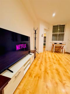 London Luxxe Apartments, Kensington & Chelsea, Central London Prime Location, with Many Stations, Westfield shopping centre mins away walk - Londra - 3