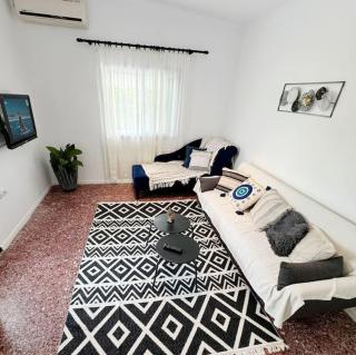 House with Garden in Loutsa - Artemida - 4
