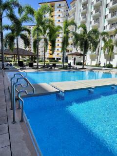New 2BR w/ Netflix and mini Karaoke @Casa Evangelista near NAIA - Manila - 8