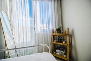 New 2BR w/ Netflix and mini Karaoke @Casa Evangelista near NAIA - Manila - 2