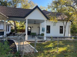 Georgetown - Tree house - 6