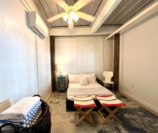 Navarre Bayhouse Retreat - 9