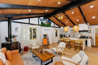 Eagle Peak Modern Cabin Near the Lake with AC - Big Bear Lake - 0