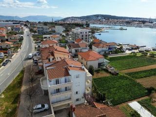 Apartments by the sea Seget Donji, Trogir - 23134 - Trogir - 8