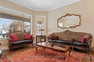 Perfection near the River - 4 Bedroom Villa Complimentary Breakfast Delivered Daily to the Rental - Niagara Falls - 6