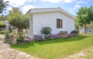 Amazing Home In Solanas, Sinnai With Wifi - 3