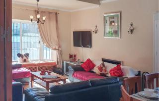 Nice Home In Chiclana De La Fronter - 5
