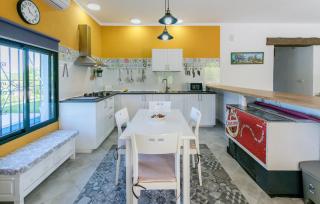 Nice Home In La Puebla De Los Infan - 5