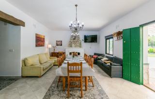 Nice Home In La Puebla De Los Infan - 7