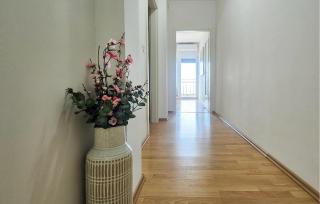 Gorgeous Apartment In Bajnice Jesenice - Krilo - 3