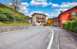 Awesome Apartment In Pezzoro - 4